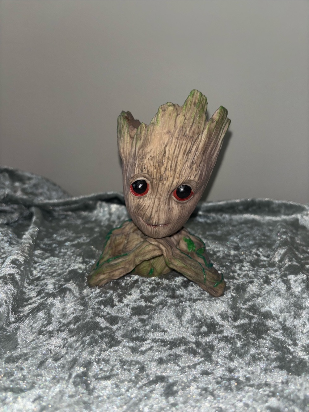 Groot planter flower pot